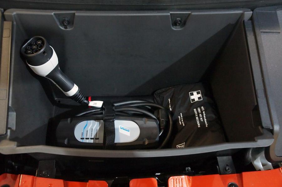  BMW i3 2014 года  (фото 45 из 240)